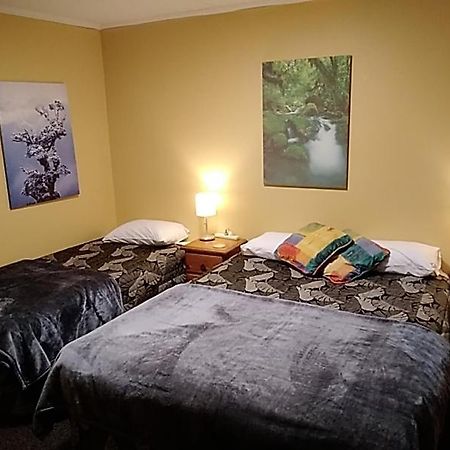 Accommodation Fiordland -The Three Bedroom House At 226A Milford Road Te Anau Ngoại thất bức ảnh