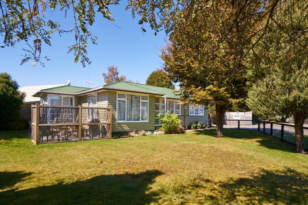 Accommodation Fiordland -The Three Bedroom House At 226A Milford Road Te Anau Ngoại thất bức ảnh