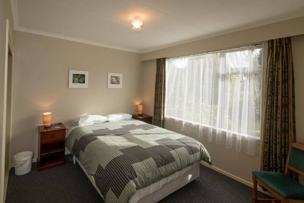 Accommodation Fiordland -The Three Bedroom House At 226A Milford Road Te Anau Ngoại thất bức ảnh